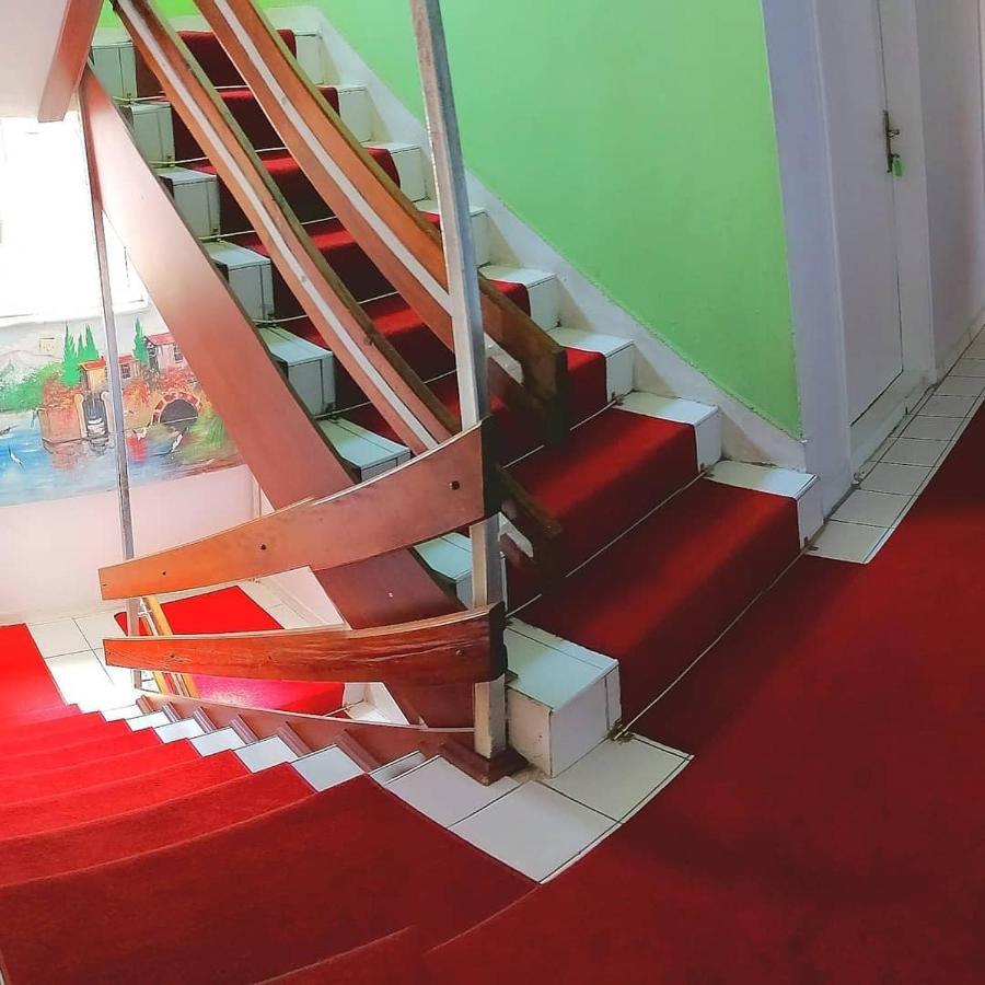 Hotel Муданья Екстер'єр фото