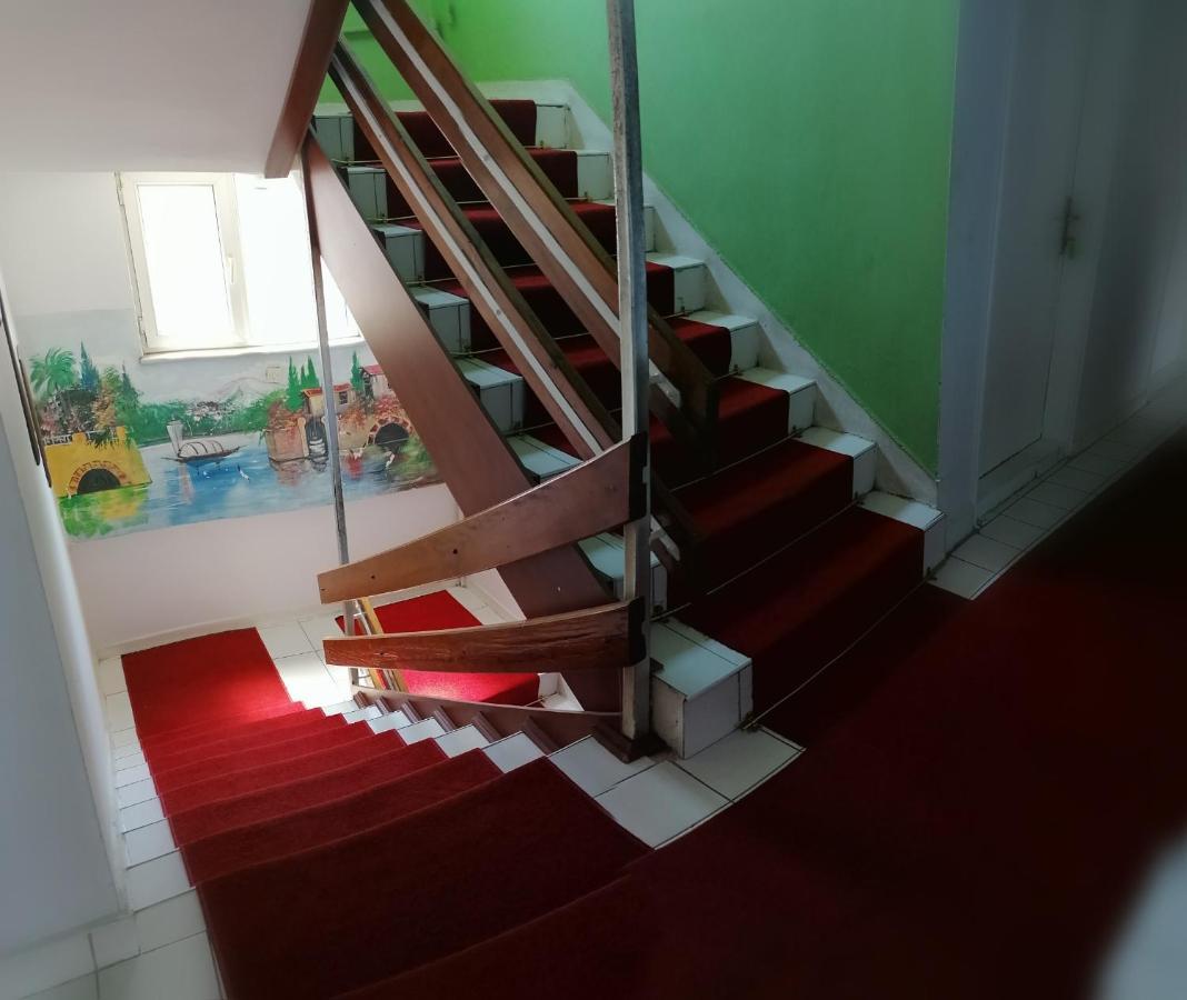 Hotel Муданья Екстер'єр фото