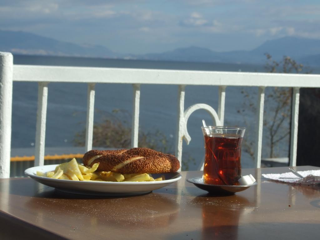 Hotel Муданья Екстер'єр фото